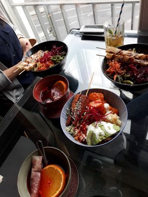 Bowls and teas at Secret Garden in Berlin