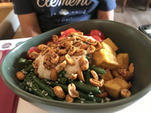 Vegan bowl- brown rice, tofu, hummus, green beans, cherry tomatoes and peanuts  at Vivi Bistrot - Sala Umberto in Rome