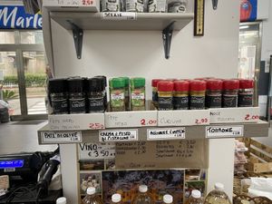 Herbs  at Il Mercatone della Frutta in Collesano