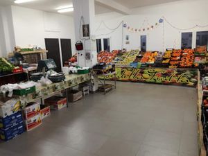 Inside 3 at Il Mercatone della Frutta in Collesano