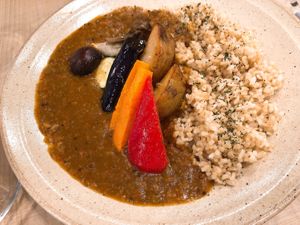 lentejas con arroz al curry  at nu dish Deli & Cafe in Tokyo