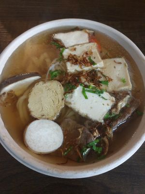 Pho $15.90 - ok, doesn't have star anise flavour, and the hoisin sauce I had to ask for was a strange grey/brown colour at King's Vegetarian in Bella Vista