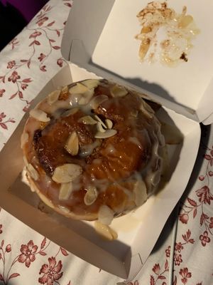 Cinnabon delivery 🥨 at I love you - Ya lyublyu tebya -я люблю тебя in St Petersburg