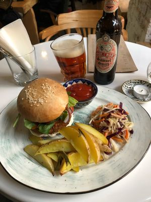 Classic burger  at I love you - Ya lyublyu tebya -я люблю тебя in St Petersburg