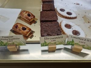 Cakes at Le Petit Colibri in Lyon