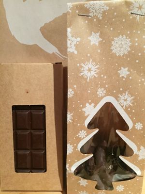 Tablette de chocolat éthique, et orangettes at Le Petit Colibri in Lyon