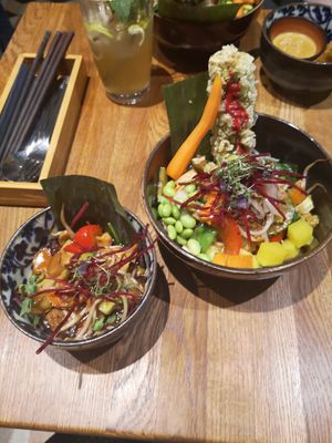 6 "Bruce Lee" und 23 "Regeneration Bowl" at An Vegan House  in Hamburg