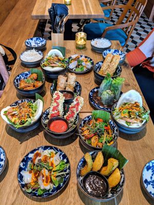 12 small bowls at An Vegan House  in Hamburg