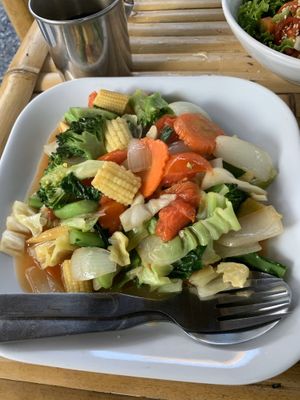 Fried Mixed Vegatables  at Vegan Phangan in Koh Phangan