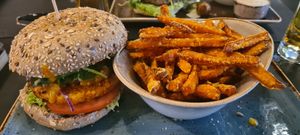 Chicken burger and sweet potato fries at Peter Pane - Friedrichstr in Berlin