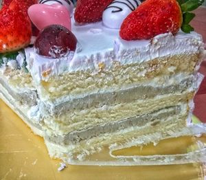 Texture of the yam cake at Hello Bakery and Cafe in Johor Bahru