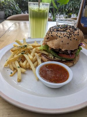 Hmm Burger 2.0 at Manggis in Canggu in Canggu