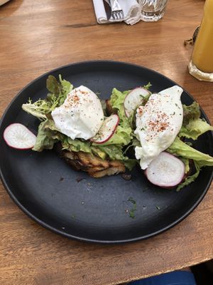 Avocado toast vegetarian at Manggis in Canggu in Canggu