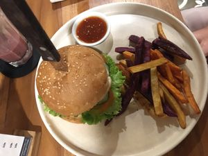 Vegan chicken burger at Manggis in Canggu in Canggu