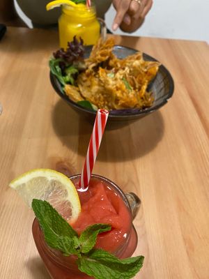 Fab Smoothies and "Too Much Room" Mushroom Fries! at Brainwave Cafe in Sydney