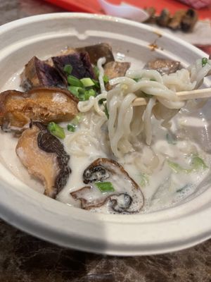 the vegan saimin at Saimin Dojo in Kapaa