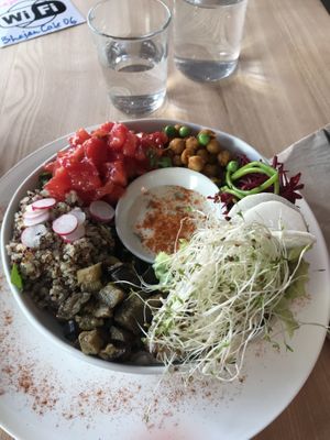 quick lunch at Bhajan Cafe in Nice