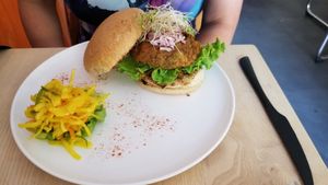 Spicy curry burger at Bhajan Cafe in Nice