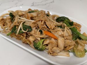 Gluten free chow fun at Loving Hut - Barber Lane - Maybe closed in Milpitas