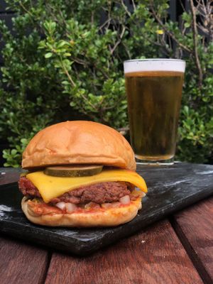 Cheeseburger at MURDEReats in Leichhardt