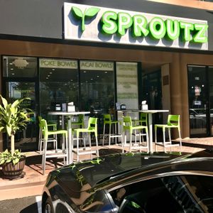 Front of the restaurant at Sproutz in Sunny Isles Beach