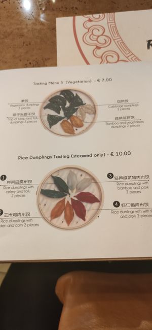 Veggie dumplings 🥟 at Ravioli Wang - Porta Camollia in Siena