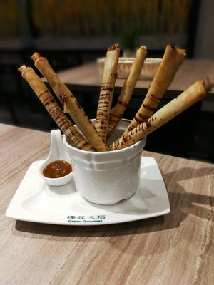 Handmade veggie roll at Green Gourmet in Muar