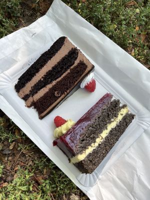 Schokocreme-Torte und Himbeer-Mohn-Creme-Torte - unglaublich lecker!  at Omas Backstube in Vienna