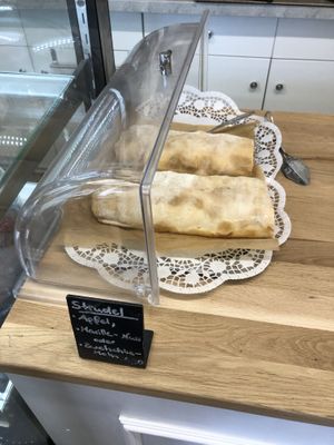 Apple strudel   at Omas Backstube in Vienna