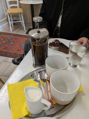 Coffee at Omas Backstube in Vienna