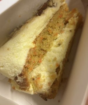 Take Out Zitronencremetorte  at Omas Backstube in Vienna