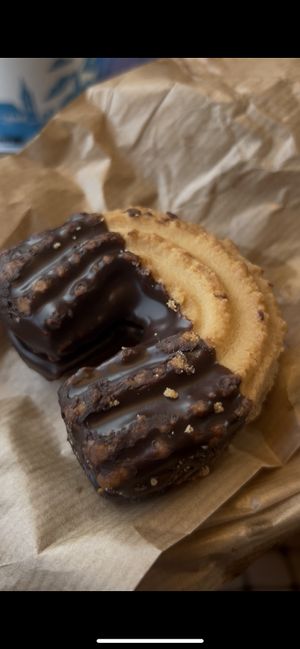 Linzer Kipferl veganmania  at Omas Backstube in Vienna