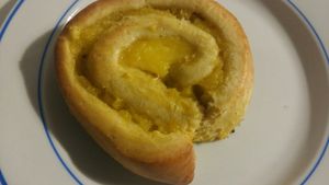 Vanilla bun at Omas Backstube in Vienna