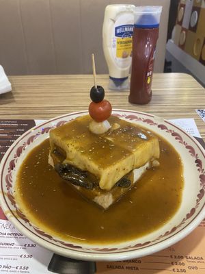 Vegan Francesinha at Santa Francesinha in Porto