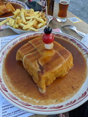 Vegan francesinha (sadly cold!) at Santa Francesinha in Porto