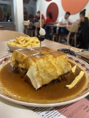 Vegan Francesinha  at Santa Francesinha in Porto