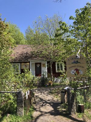 outside  at Mormors Bakeri in Karlshamn