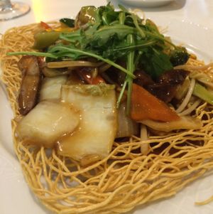 crispy noodles with soy-duck-meat at Loving Hut - Maria Kuhn Gasse in Vienna