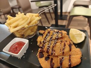 Vegan Schnitzel at Loving Hut - Maria Kuhn Gasse in Vienna