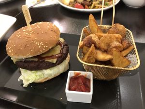 Beyond Burger with potato wedges  at Loving Hut - Maria Kuhn Gasse in Vienna