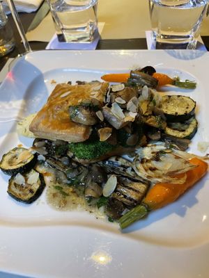   at De Bühne in Bruges