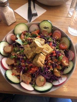 Ensalada Thai  at Daruma in Puerto Montt