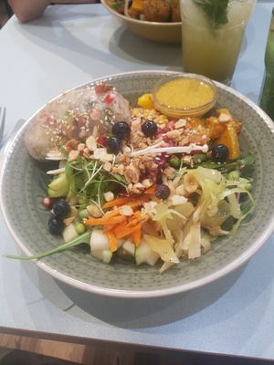  at Yummy Bowl in Brussels