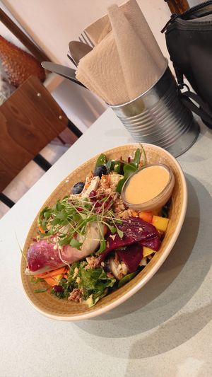  at Yummy Bowl in Brussels