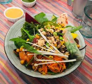 Sunny Bowl at Yummy Bowl in Brussels