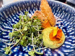 Cheesus Crust - Vegan kaas kroketjes met een espuma van asperges at Epiphany's Kitchen in Ghent