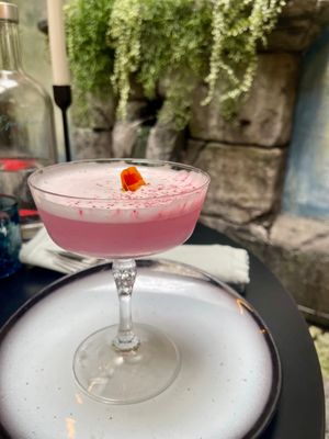 Virgin Epiphany’s Sour - Nona June / Citrus / Rietsuiker siroop / Aquafaba at Epiphany's Kitchen in Ghent