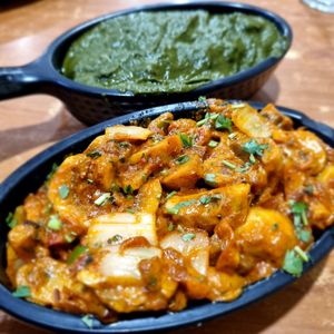 Aloo Palak and Mushroom Masala at Tadka4986 in New Delhi