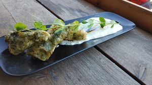 Fishless crisps at Hummus Bar in Haifa