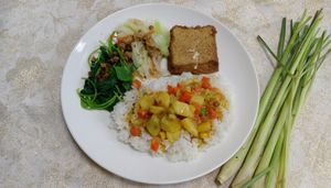 咖哩飯(含3菜及付湯) at Tiān Yuán XiǎoChī in New Taipei City